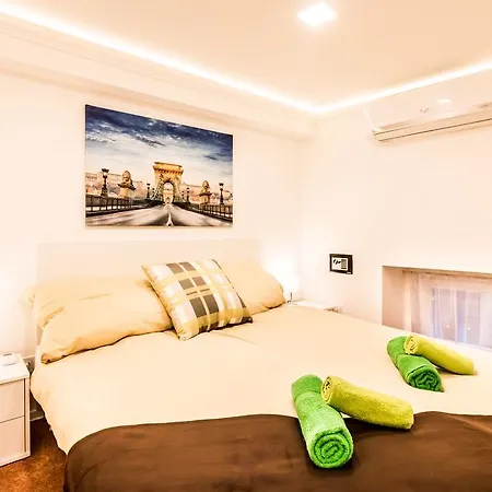 Bpr Corvin5 Appartamento Budapest